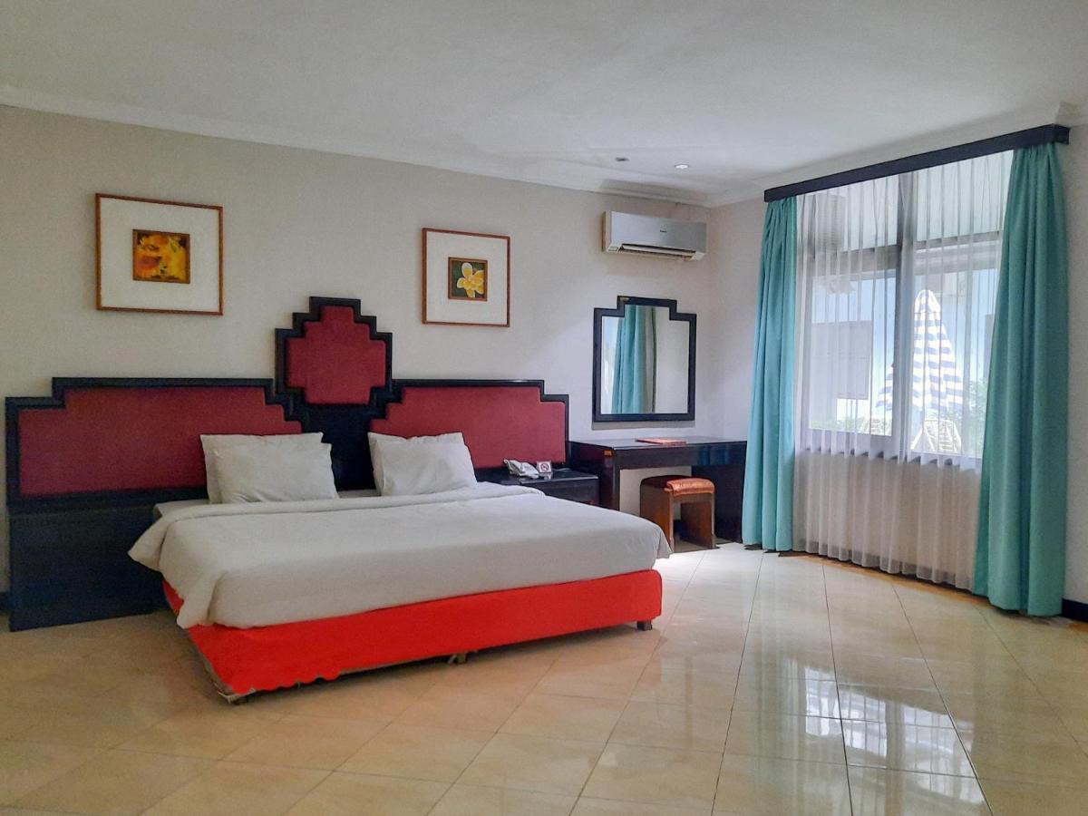 סידוארג'ו Hotel Sofia Juanda Surabaya מראה חיצוני תמונה