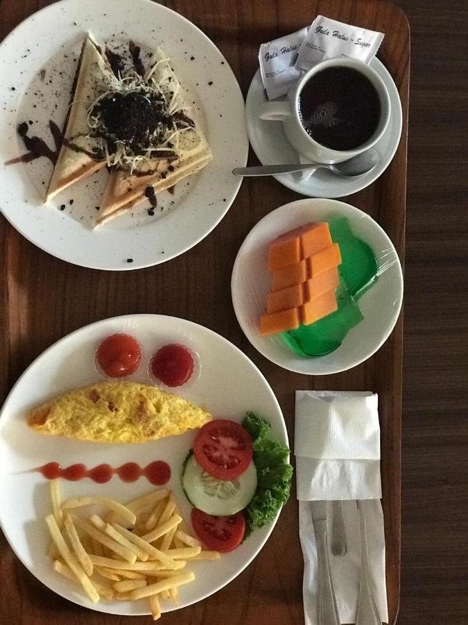 סידוארג'ו Hotel Sofia Juanda Surabaya מראה חיצוני תמונה