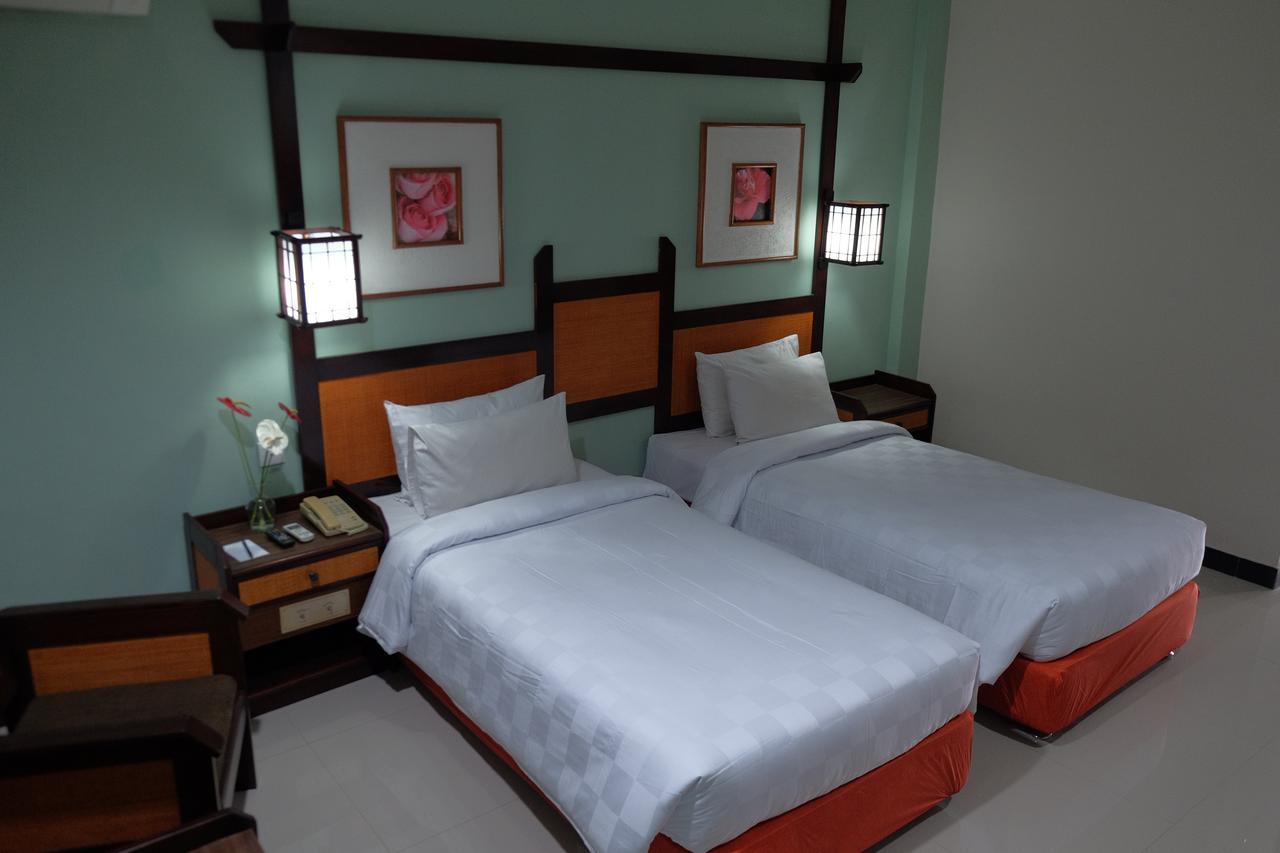 סידוארג'ו Hotel Sofia Juanda Surabaya מראה חיצוני תמונה