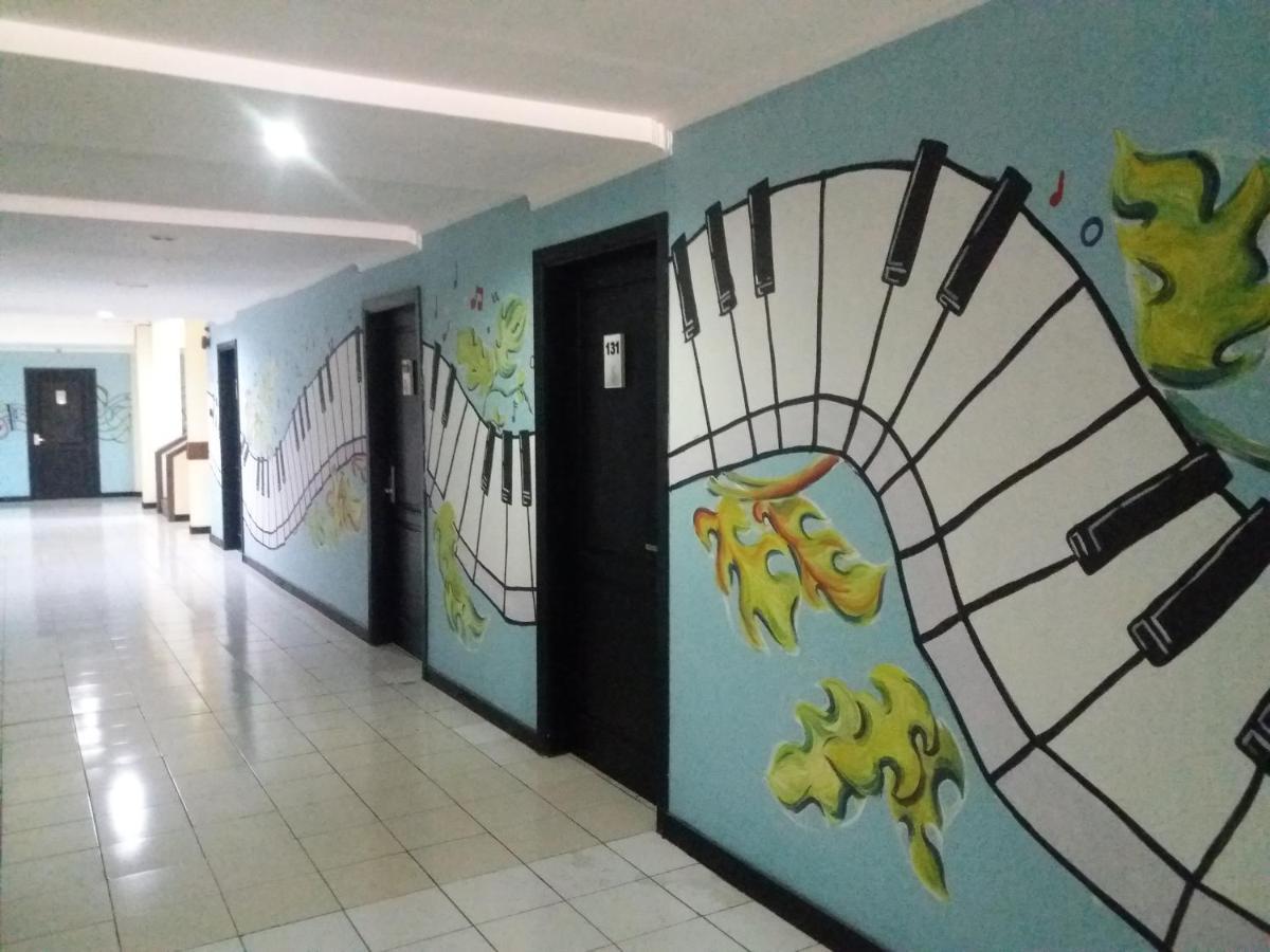 סידוארג'ו Hotel Sofia Juanda Surabaya מראה חיצוני תמונה